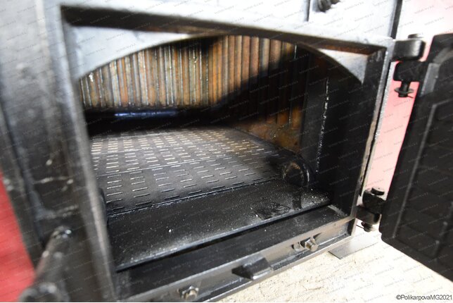 Колосниковая топка котла 1.0 МВт работающего без дымососа